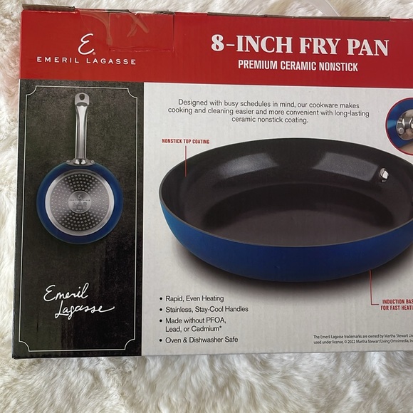 New in original box 8-inch premium ceramic nonstick fry pan with stay-cool handβ - Picture 7 of 9
